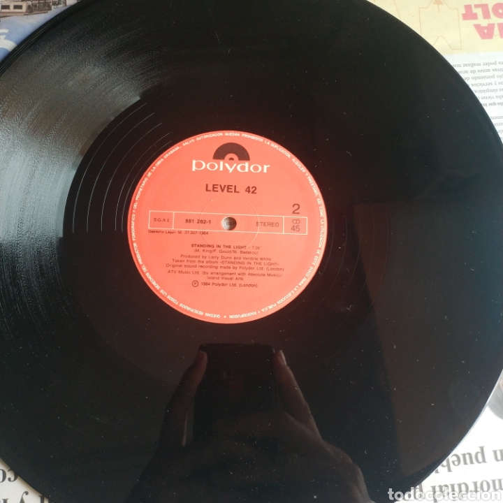 Discos de vinilo: Level 42 hot water - Foto 3
