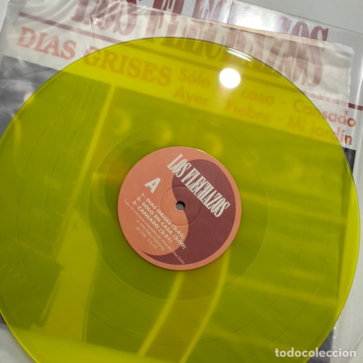 Discos de vinilo: Lp los flechazos dias grises vinilo amarillo de 1996 - Foto 2
