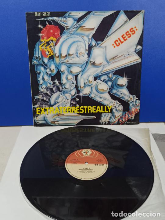 Discos de vinilo: MAXI SINGLE DISCO VINILO - CLESS - EXTRATERRESTREALLY - Foto 1