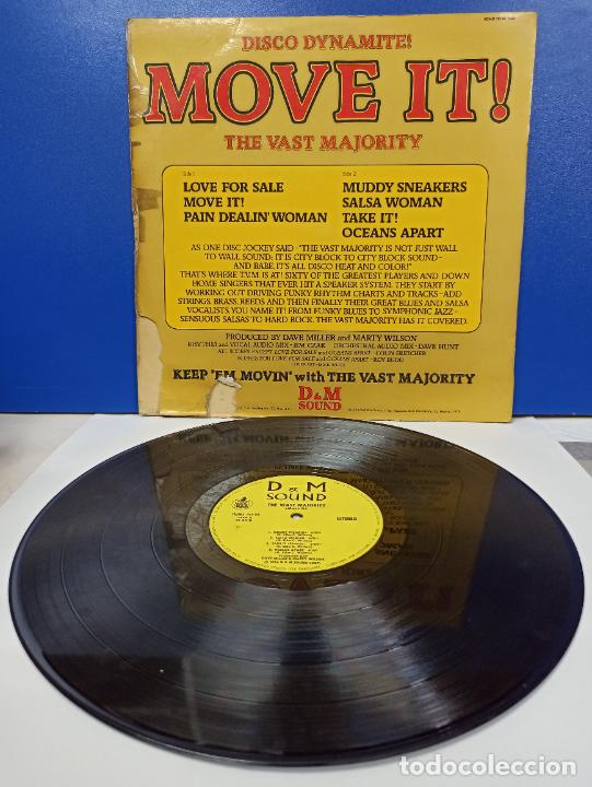 Discos de vinilo: MAXI SINGLE DISCO VINILO - THE VAST MAJORITY - MOVE IT! - Foto 2