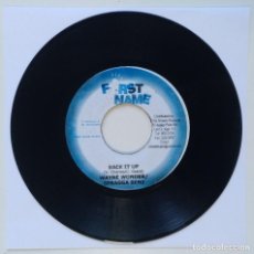 Discos de vinilo: SPRAGGA BENZ & WAYNE WONDER - BACK IT UP [REGGAE / DANCEHALL ORIGINAL] 7” 45RPM [2003]