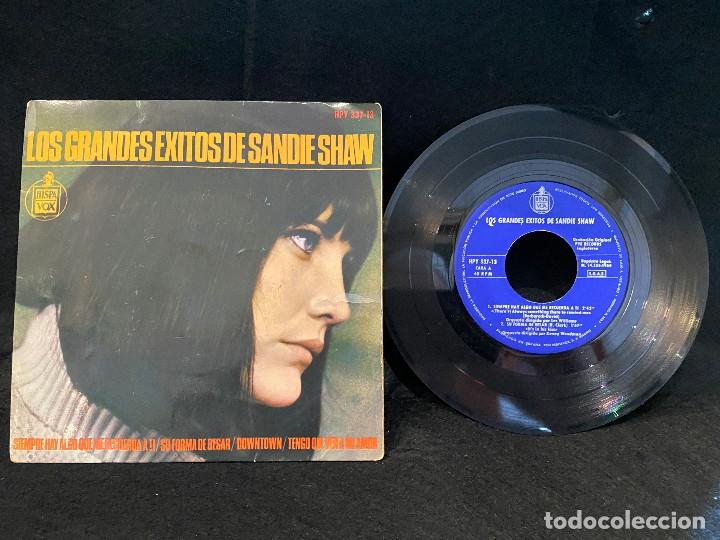 Discos de vinilo: DISCO SINGLE GRANDES EXITOS DE SANDIE SHAW 1965 - Foto 1