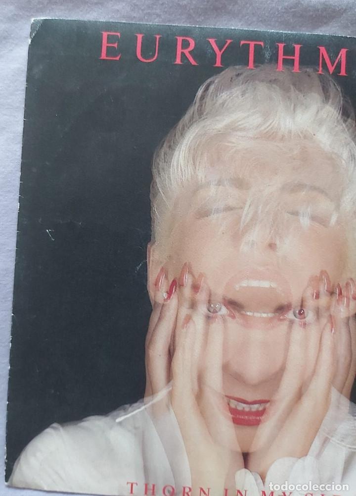 Discos de vinilo: Eurythmics &ndash; Thorn In My Side - SINGLE - Foto 2