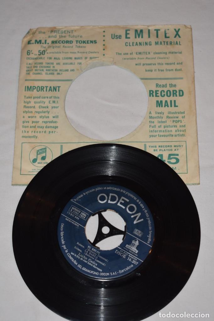 Discos de vinilo: Disco Vinilo Single Lucho Gatica El reloj 1958 Columbia Odeon - Foto 2