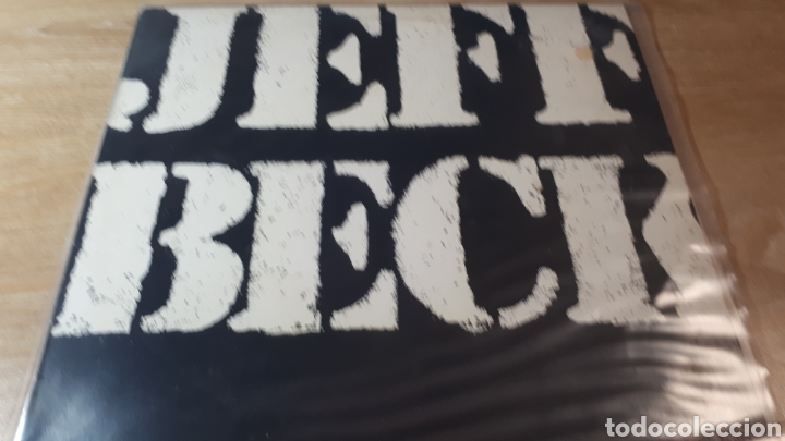 Discos de vinilo: JEFF BECK THERE AND BACK - Foto 1