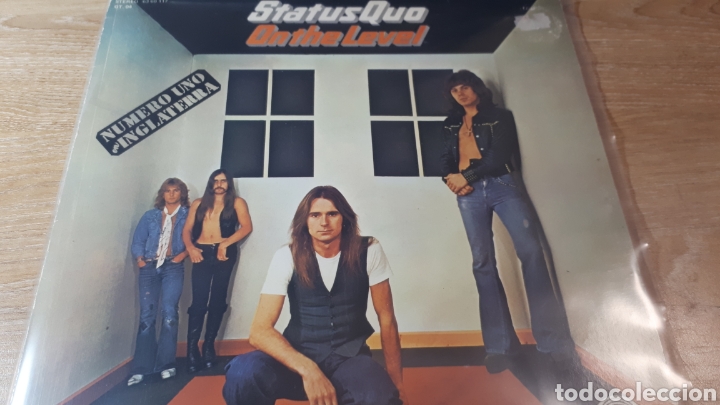 Discos de vinilo: STATUS QUO ON THE LEVEL - Foto 1
