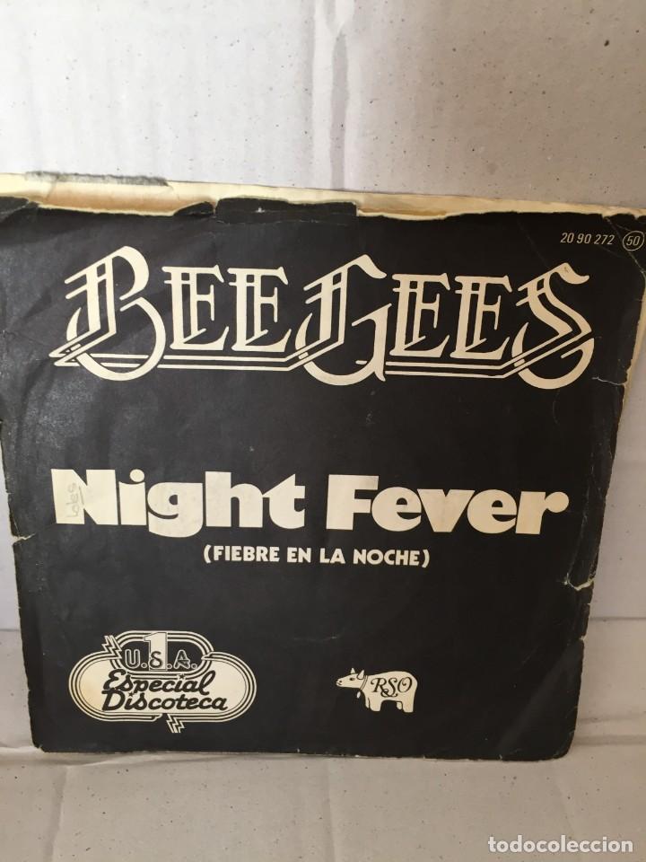 Discos de vinilo: The Bee Gees SNight fever - Foto 1