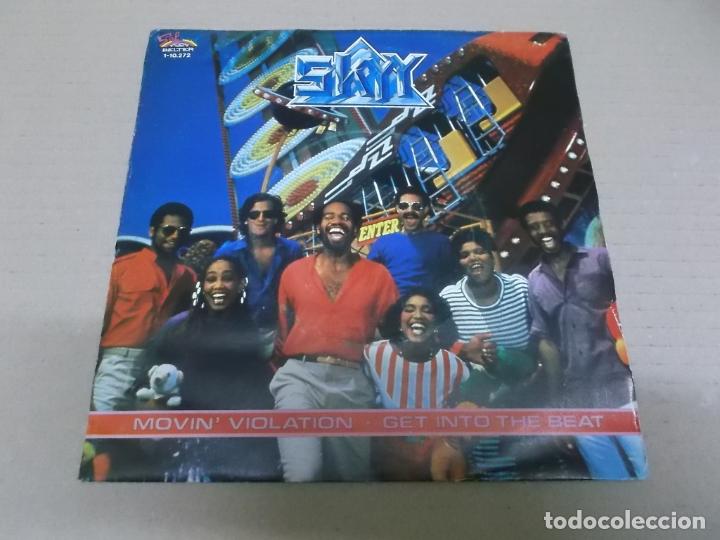 Discos de vinilo: SKYY (SINGLE) MOVIN&rsquo; VIOLATION A&Ntilde;O 1982 - Foto 1