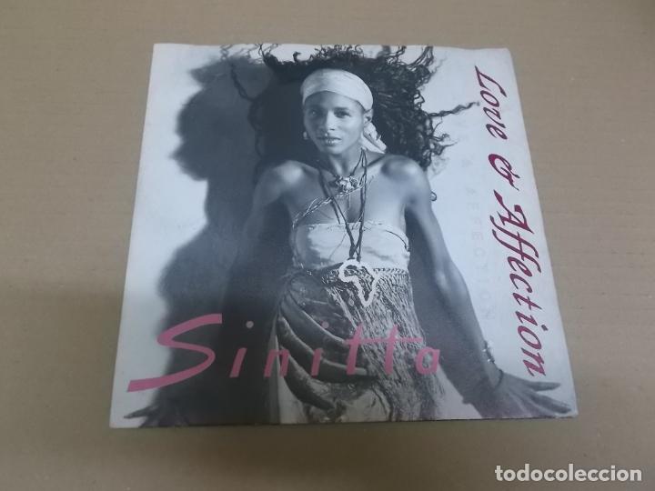 Discos de vinilo: SINITTA (SINGLE) LOVE AND AFFECTION A&Ntilde;O 1990 - Foto 1