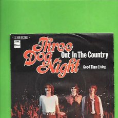 Discos de vinilo: THREE DOG NIGHT OUT IN THE COUNTRY, STATESIDE EMI J 006 - 91.795. Lote 215541530