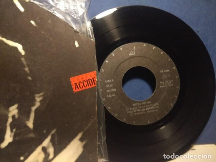 Discos de vinilo: EP LA DECIMA VICTIMA : EL VACIO ( CUBIERTA DETERIORADA, SONIDO EXCELENTE ) - Foto 2