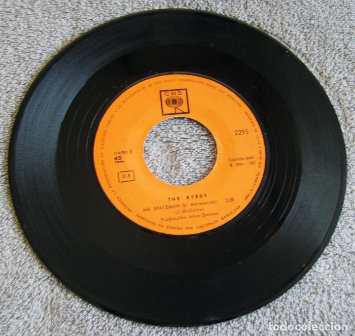 Discos de vinilo: LES BYRDS - MR. SPACEMAN + 1 - SINGLE - CBS - Foto 3