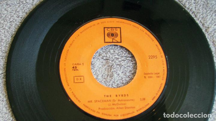 Discos de vinilo: LES BYRDS - MR. SPACEMAN + 1 - SINGLE - CBS - Foto 4