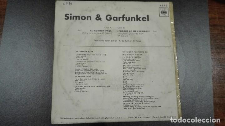 Discos de vinilo: 3 Singles Simon & Garfunkel CBS - Foto 2