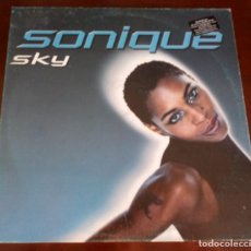 Discos de vinilo: SONIQUE - SKY - MAXI SINGLE.12 (VINILO) - 2000 - MBE. Lote 216903068