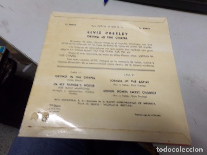Discos de vinilo: ESTAMOS LIQUIDANDO. Elvis - crying in the chapel - Foto 3