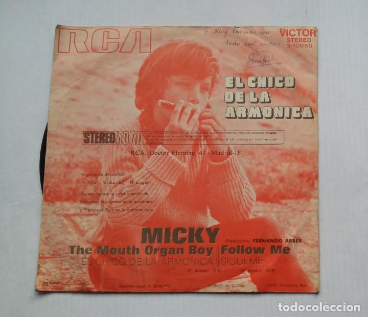 Discos de vinilo: Micky - El Chico de la Arm&oacute;nica / S&iacute;gueme - Single. TDKDS13 - Foto 2