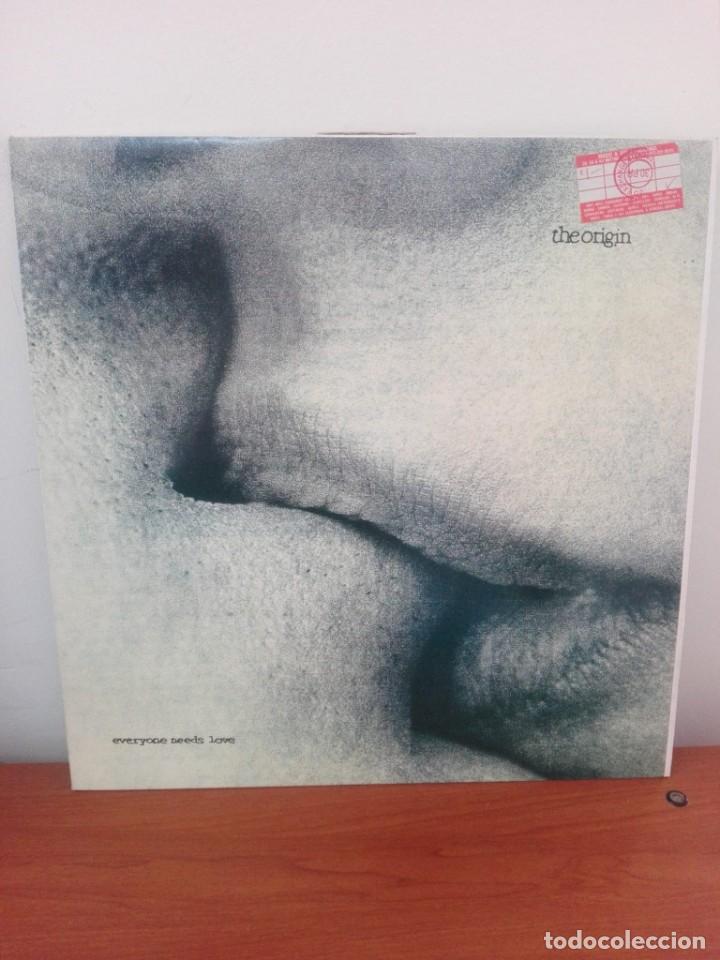 Discos de vinilo: The Origin .. ?&ndash; Everyone Needs Love - MAXI-SINGLE 1990 -EDICION UK - Foto 1