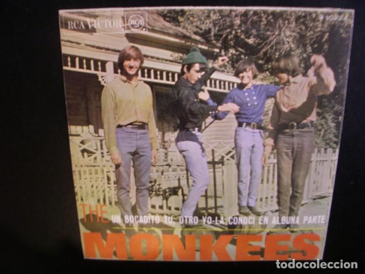 Discos de vinilo: THE MONKEES- UN BOCADITO TU, OTRO YO. SINGLE. - Foto 2