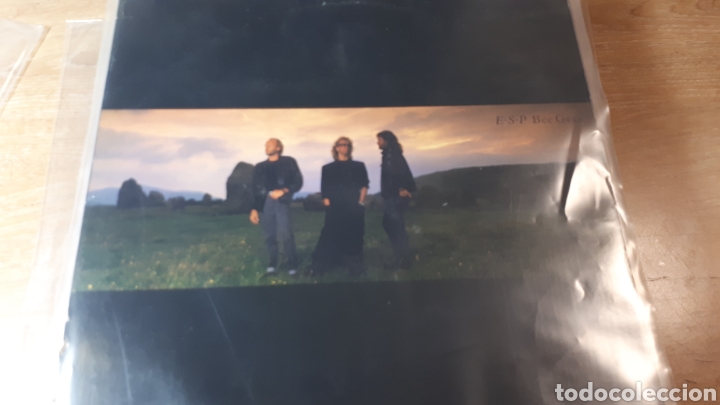 Discos de vinilo: BEE GEES E.S.P. - Foto 1