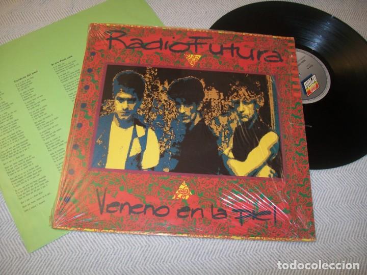 Veneno En La Piel Radio Futura Letra