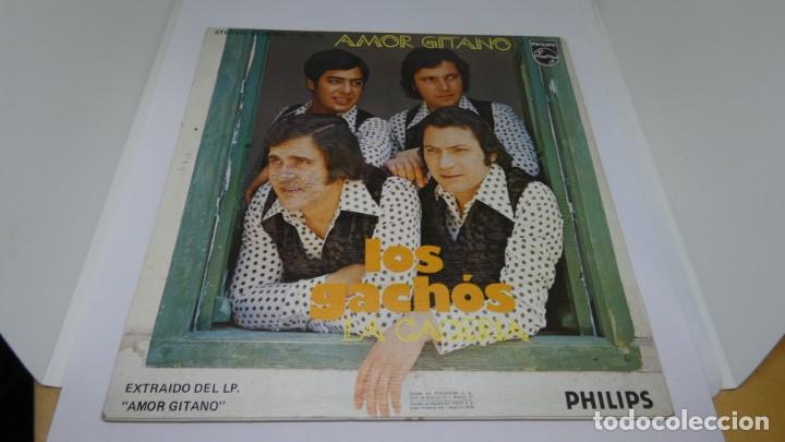 Discos de vinilo: DISCO SINGLE VINILO . AMOR GITANO . LOS GACH&Oacute;S . LA CACERIA - Foto 1