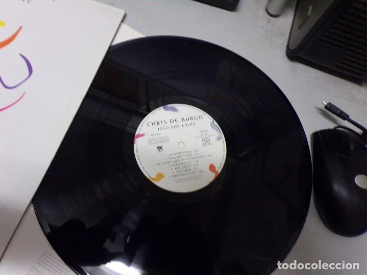 Discos de vinilo: ESTAMOS LIQUIDANDO. Chris the Burgh - into the light - Foto 2