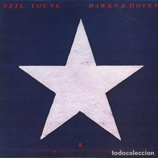 Discos de vinilo: NEIL YOUNG Hawks & Doves (LP) - Foto 1