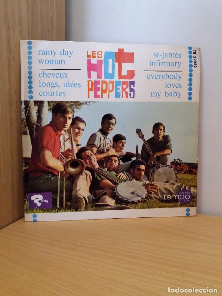 Dischi in vinile: EP ** LES HOT PEPPERS ** RAINY DAY + 3 ** COVER/ NEAR MINT ** EP/ EXCELLENT ** 1965