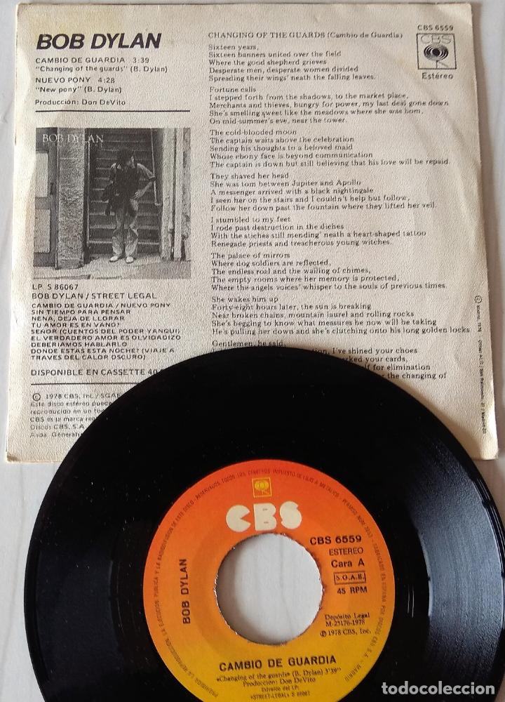 Discos de vinilo: BOB DYLAN - CAMBIO DE GUARDIA C B S - 1978 - Foto 2