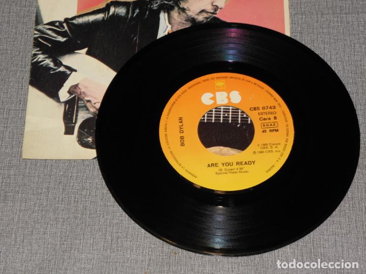 Discos de vinilo: BOB DYLAN / SAVED / ARE YOU READY (SINGLE ESPA&Ntilde;OL1980) - Foto 4