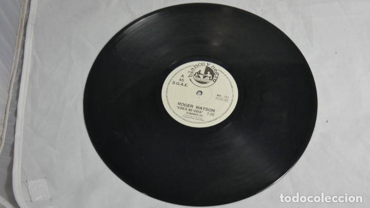 Discos de vinilo: DISCO VINILO LP, ROGER WATSON . ERES MI VIDA . - Foto 4