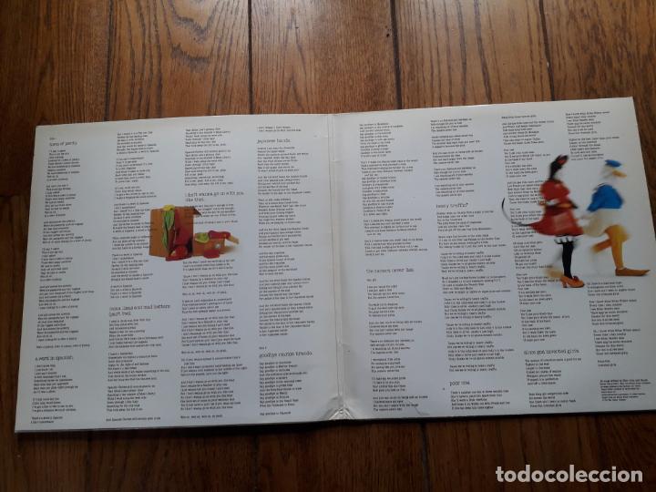 Discos de vinilo: Elton john - reg strikes back - Foto 2