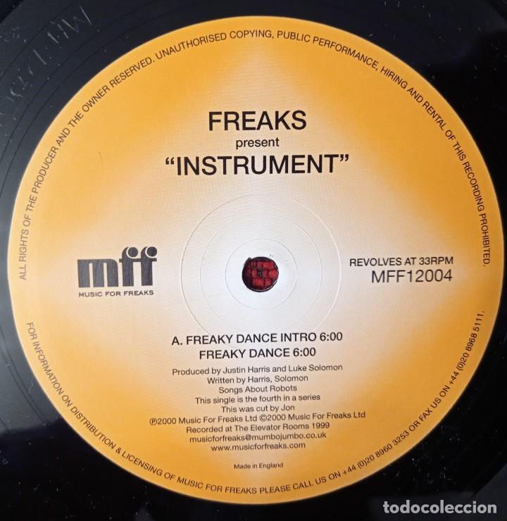 Discos de vinilo: FREAKS ** Instrument ** MAXI SINGLE VINILO ORIGINAL UK 2000 - Foto 3