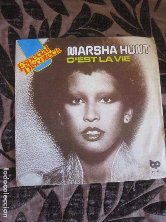 Discos de vinilo: MARSHA HUNT. CEST LA VIE. SINGLE BELTER 1976. - Foto 1