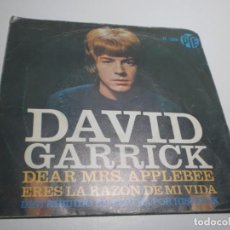 Discos de vinilo: SINGLE DAVID GARRICK. DEAR MRS APPLEBEE (ERES LA RAZÓN DE MI VIDA) HIOSPAVOX 1966 (PROBADO Y BIEN)