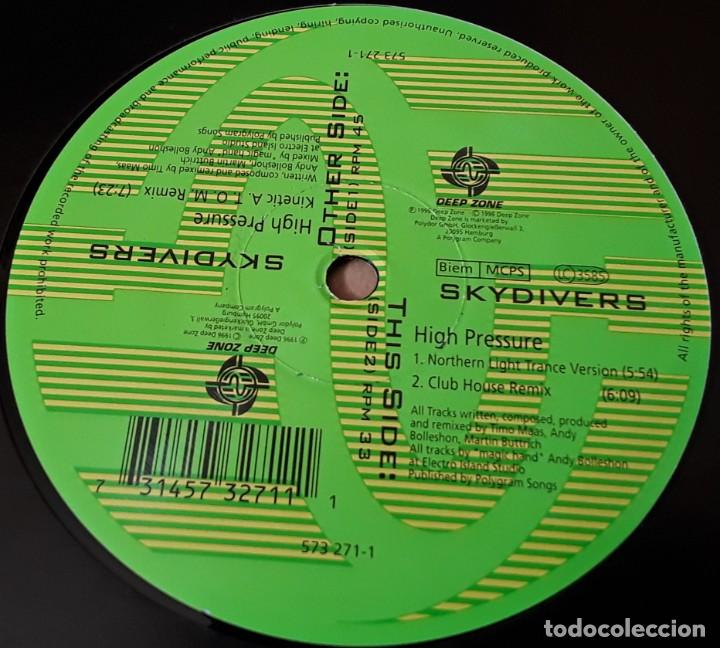 Discos de vinilo: MAXI SINGLE - SKYDIVERS - HIGH PLESSURE - MADE IN GERMANY - SKYDIVERS - Foto 3
