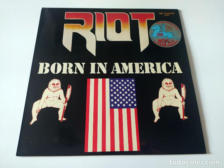 Discos de vinilo: LP RIOT - BORN IN AMERICA - Foto 1