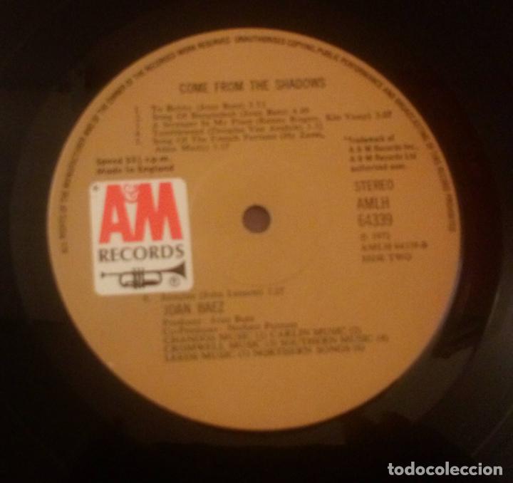 Discos de vinilo: Joan Baez - Come From The Shadows - Foto 4