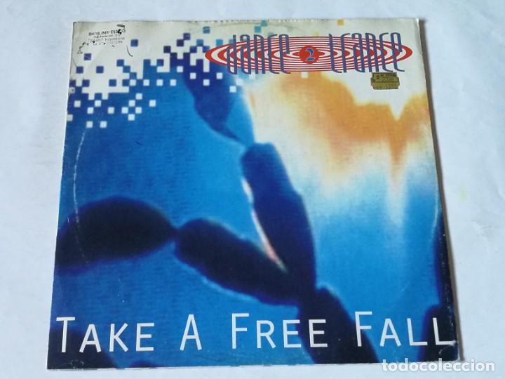 Discos de vinilo: Dance 2 Trance - Take A Free Fall - 1993 - Foto 1