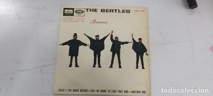 Discos de vinilo: ANTIGUO DISCO PEQUE&Ntilde;O THE BEATLES HELP - Foto 1