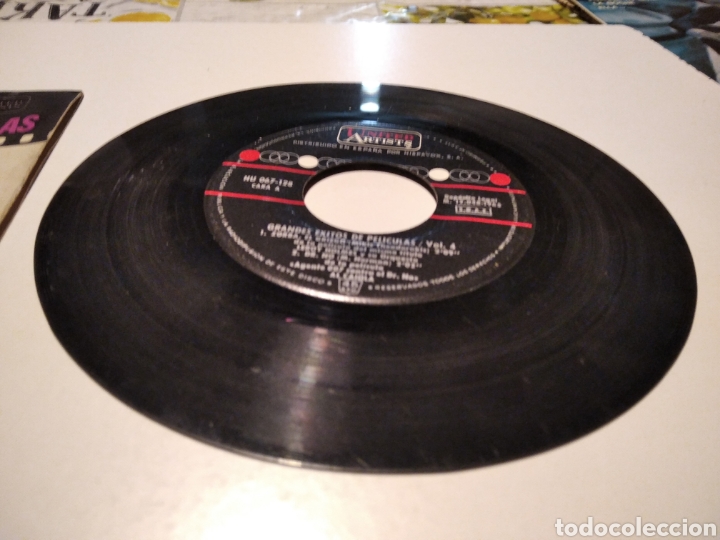 Discos de vinilo: Single, cuatro grandes &eacute;xitos de pel&iacute;culas - Foto 2