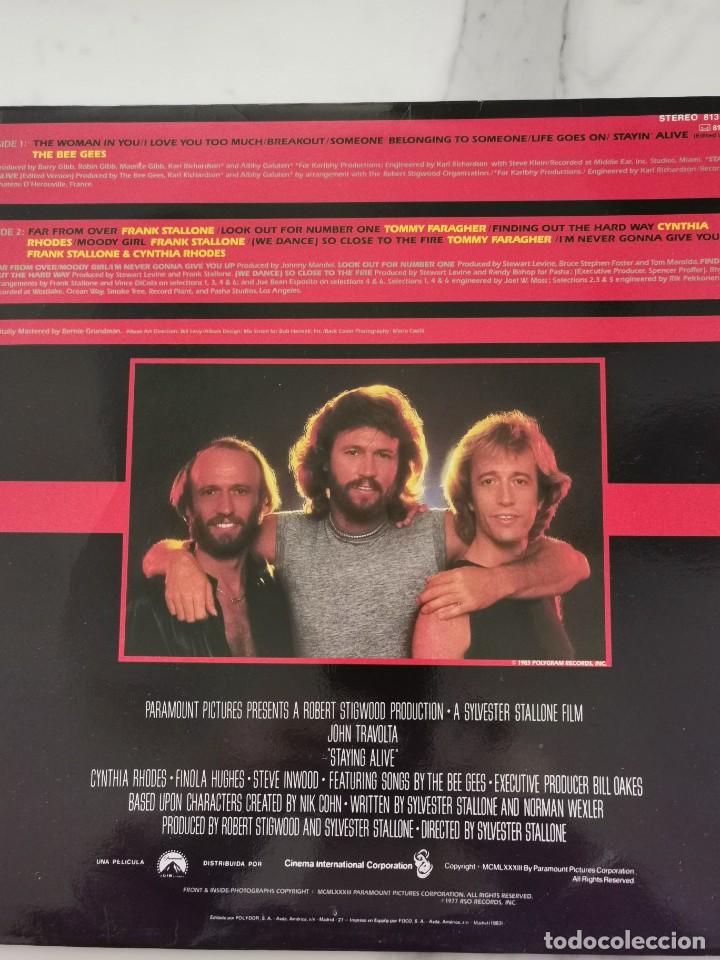 Discos de vinilo: BEE GEES - STAYING ALIVE - Foto 2