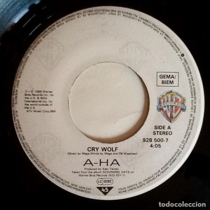Discos de vinilo: A-HA : CRY WOLF / MAYBE MAYBE [WARNER - DEU 1986] 7 - Foto 3