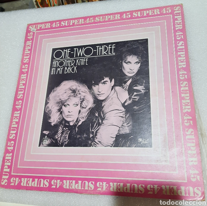 Discos de vinilo: One two three - another knife in my back - Foto 1