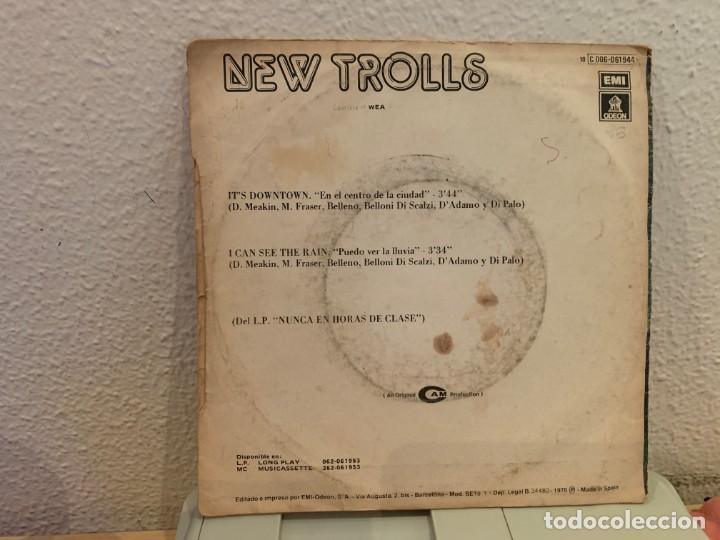 Discos de vinilo: New Trolls &lrm;&ndash; Its Downtown. SINGLE VINILO. VG/VG.1978. - Foto 2