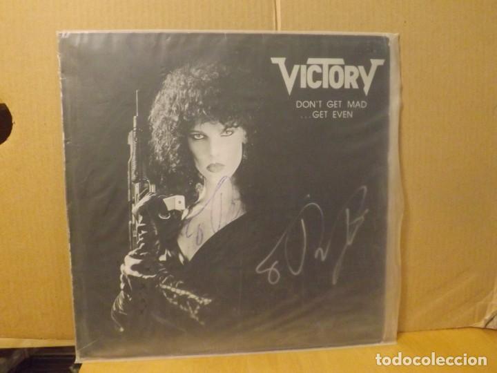 Discos de vinilo: VICTORY ---- DON&acute;T GET MAD .... GET EVEN - AUTOGRAFO - Foto 1