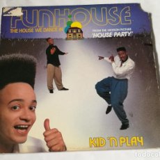 Discos de vinilo: KID 'N' PLAY - FUNHOUSE (THE HOUSE WE DANCE IN) - 1990. Lote 227925885