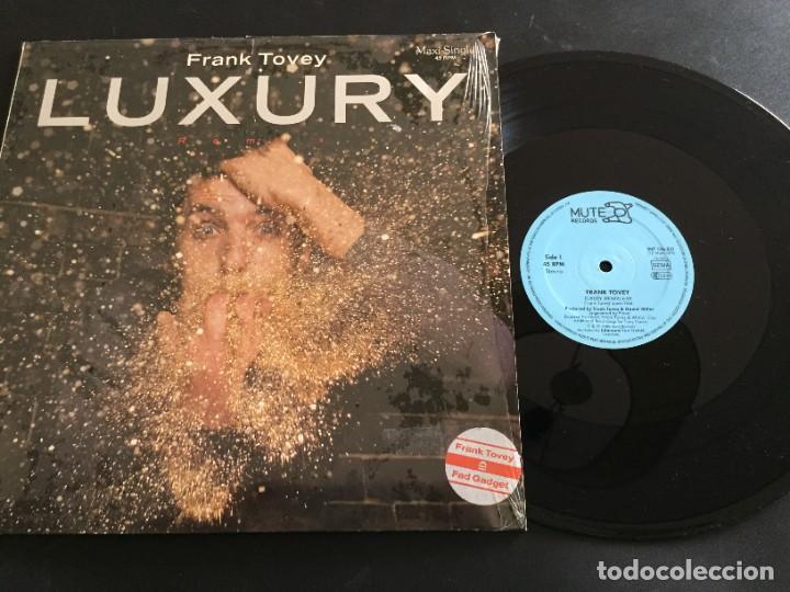 Discos de vinilo: Frank Tovey &lrm;&ndash; Luxury - 12&rdquo; germany - Foto 1