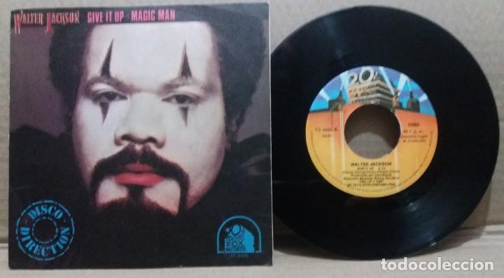Discos de vinilo: WALTER JACKSON / GIVE IT UP / SINGLE 7 INCH - Foto 1
